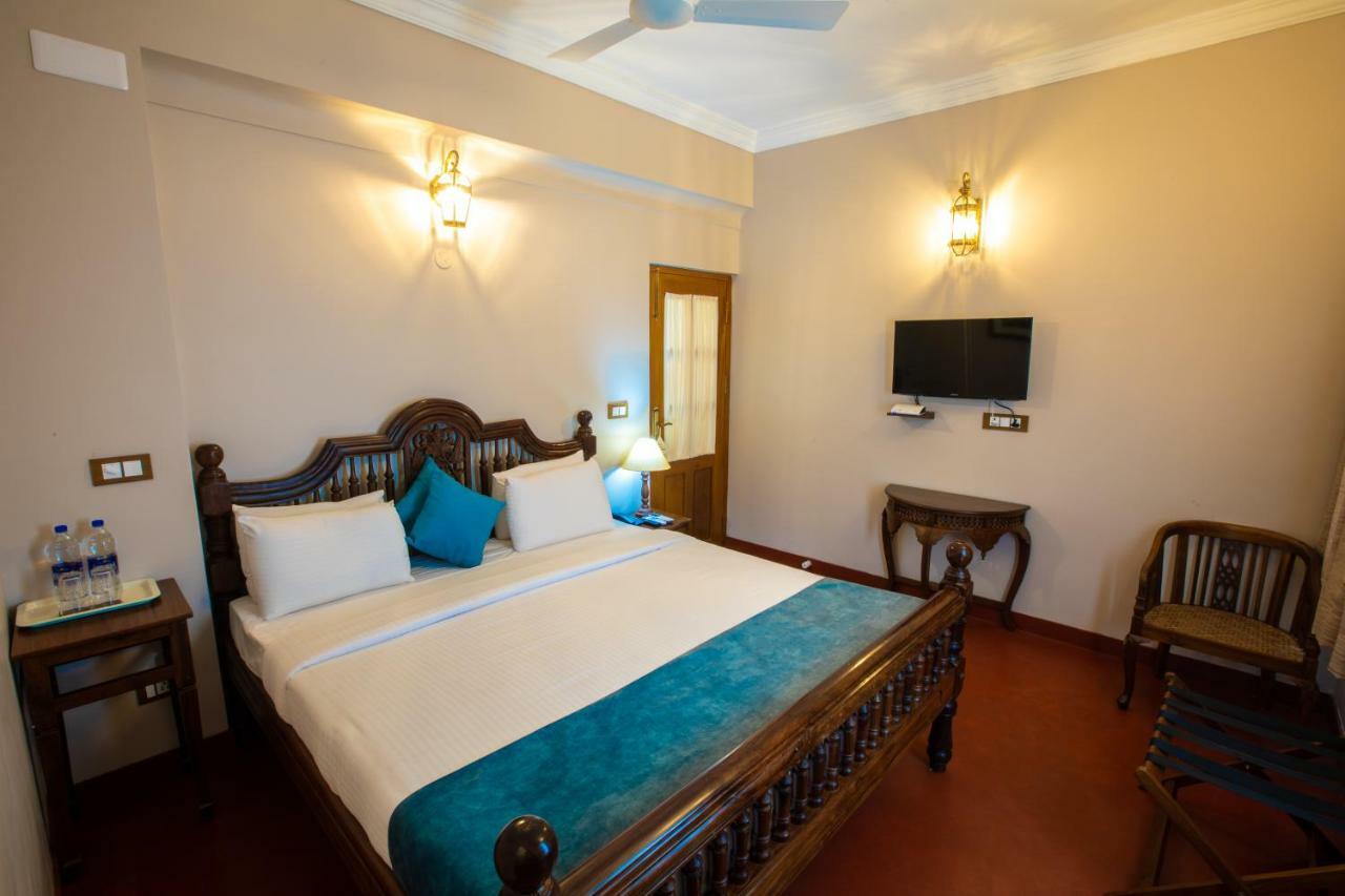19Villamira Pondicherry Exteriör bild